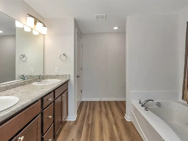 124 Heatherly Way — Photo 21
