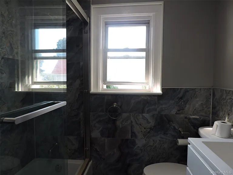 47 Hillside Ave — Photo 9