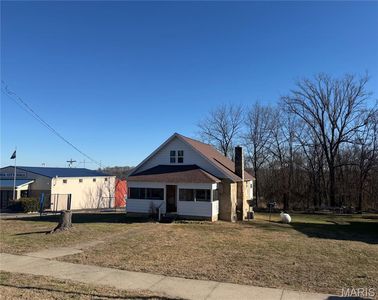 811 Highway 42, Iberia, MO, 65486