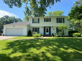 532 Greenfield Rd, Lewiston, NY 14092