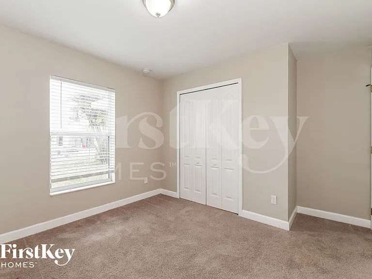 2837 NW 27th Ave — Photo 16