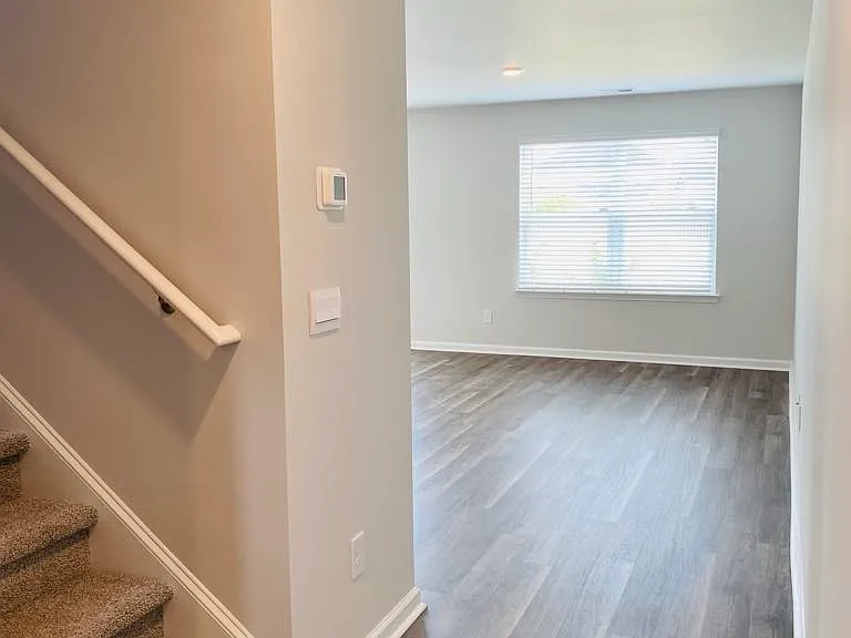 3157 Lobelia Ln — Photo 3