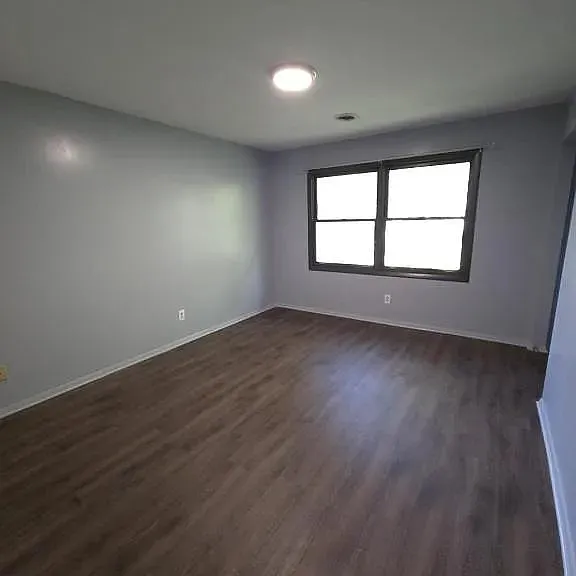 405 Milton St #C — Photo 6