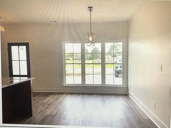 3rd image of 202 Wentworth Ln