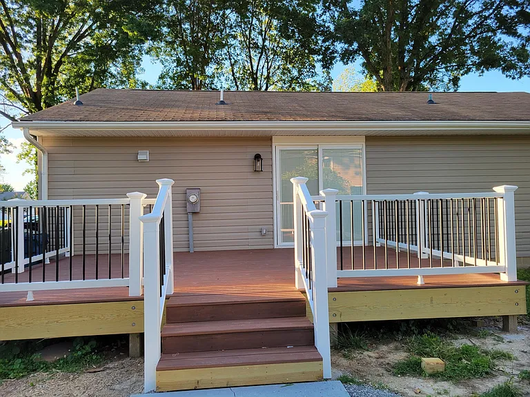 266 Glenwood Ct — Photo 10