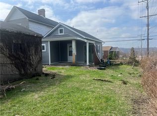 1227 Porter St, Conway, PA 15027