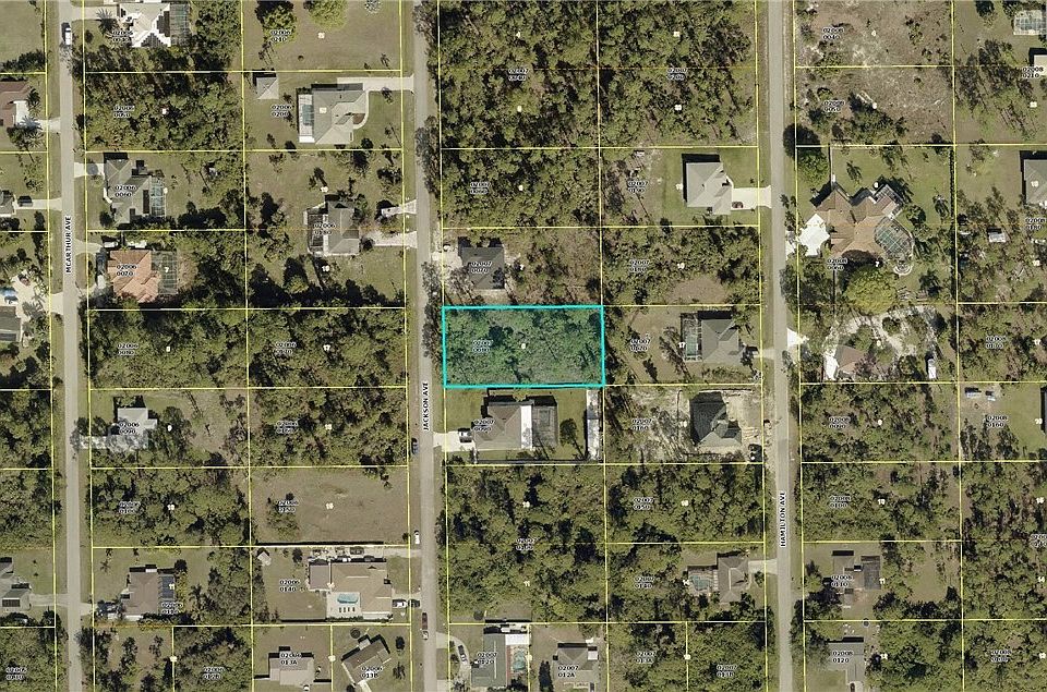 2nd image of 808 Jackson Ave