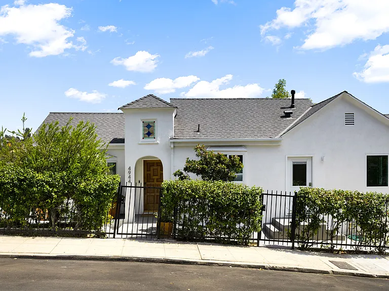 4944 Glacier Dr — Photo 9