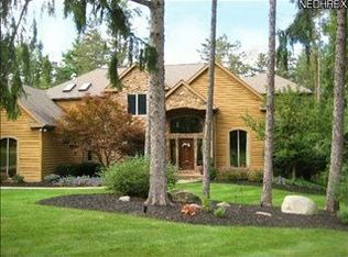 3939 Forest Ridge Dr, Richfield, OH 44286