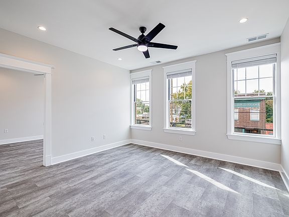4th image of 322 W Brookland Park Blvd #203