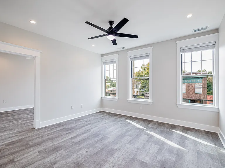 322 W Brookland Park Blvd #203 — Photo 4