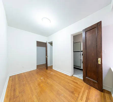 Rented by Julianna Realty Corp | media 11