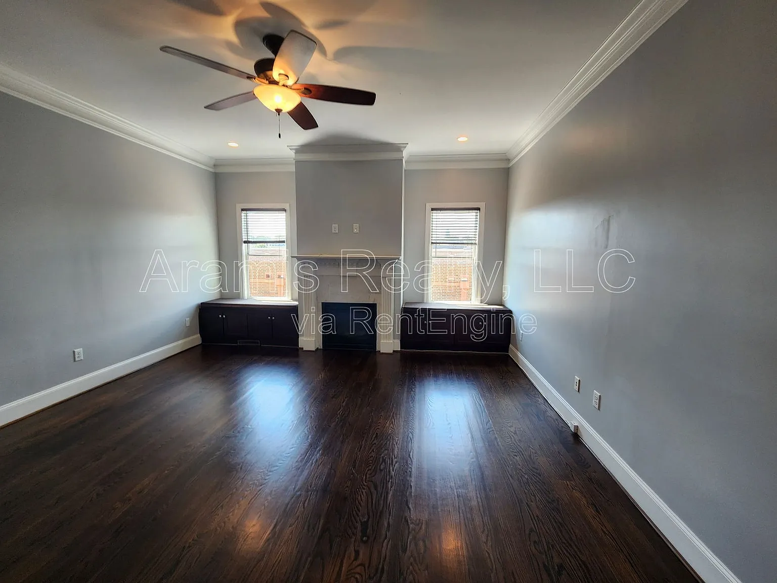 3 bed, 3.5 bath, 2702 sqft, $3,095 — Photo 3
