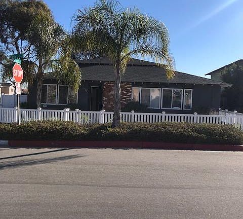 3rd image of 1704 Fern Ave