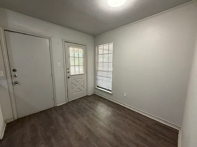 6203 Gould Pl — Photo 3