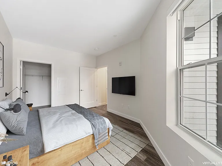 Master bedroom fits any bed size with spacious closet