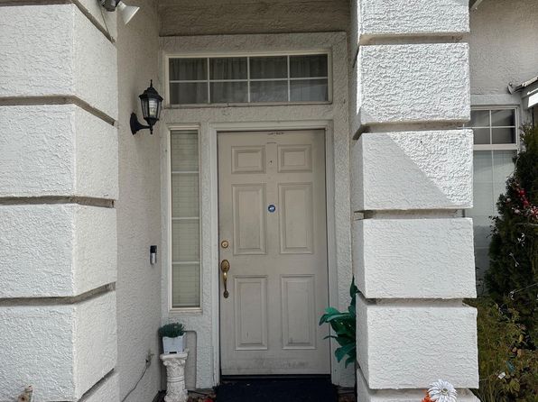 925 Morrill Hall Ct, Reno, NV 89512
