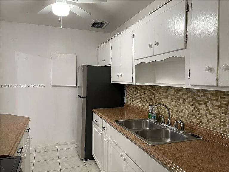 3389 William Ave — Photo 5