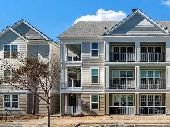 130 River Landing Dr, Daniel Island, SC 29492