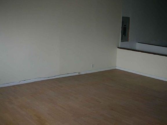 5th image of 2162 Colerain Ave