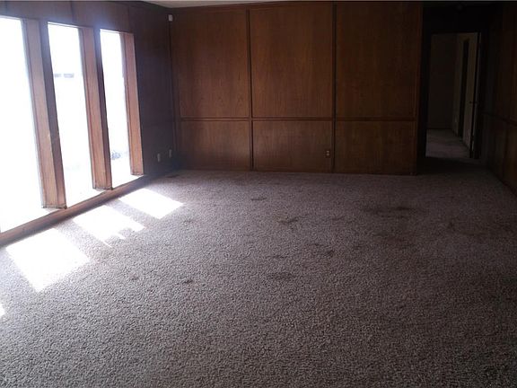 3rd image of 36769 Highway 99a #E