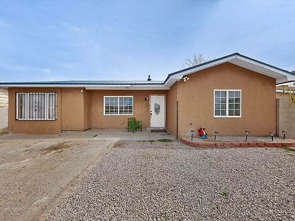 5th image of 1233 Jenaro St SW