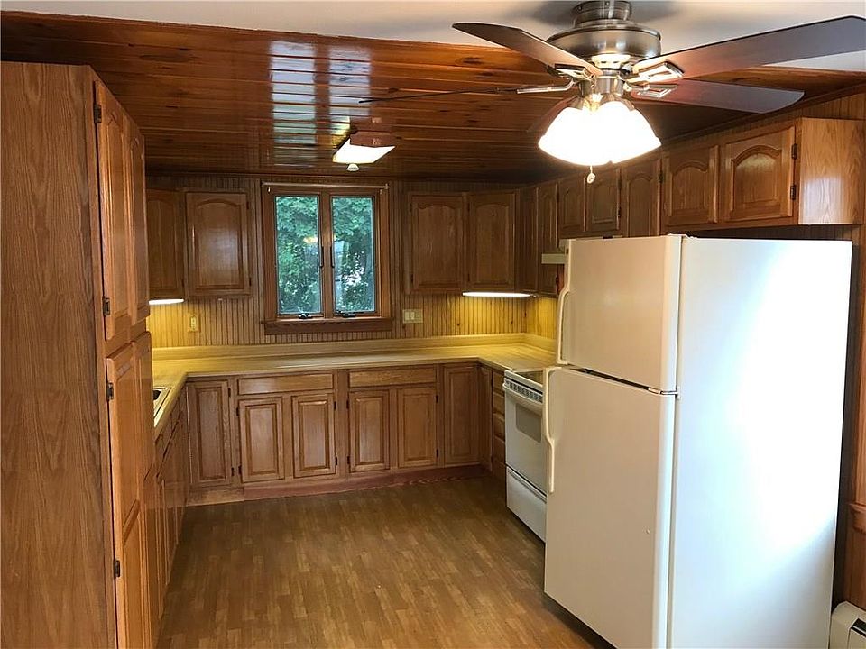 1st image of 10 Snells Ct