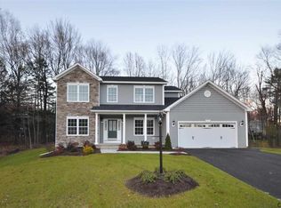 23 Cotton Wood Ln, Selkirk, NY 12158