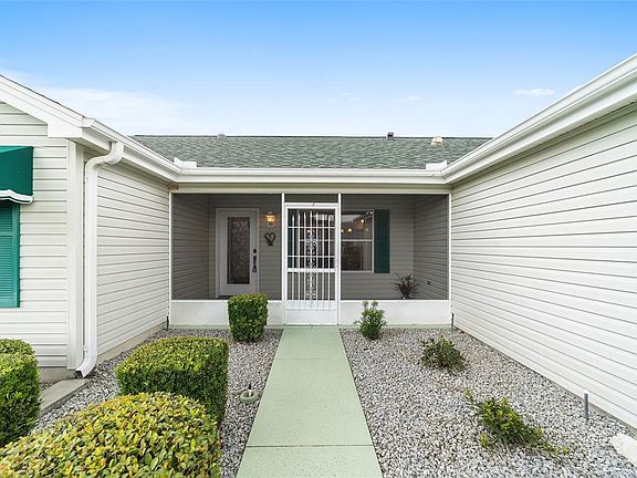 3rd image of 1121 Chaparral Dr