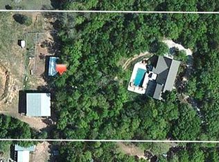 411 Center Hill Rd, Gainesville, TX 76240