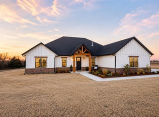 4348 Raymond Ln, Guthrie, OK 73044