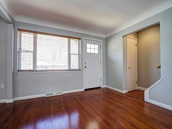 2nd image of 1737 Friartuck Ln