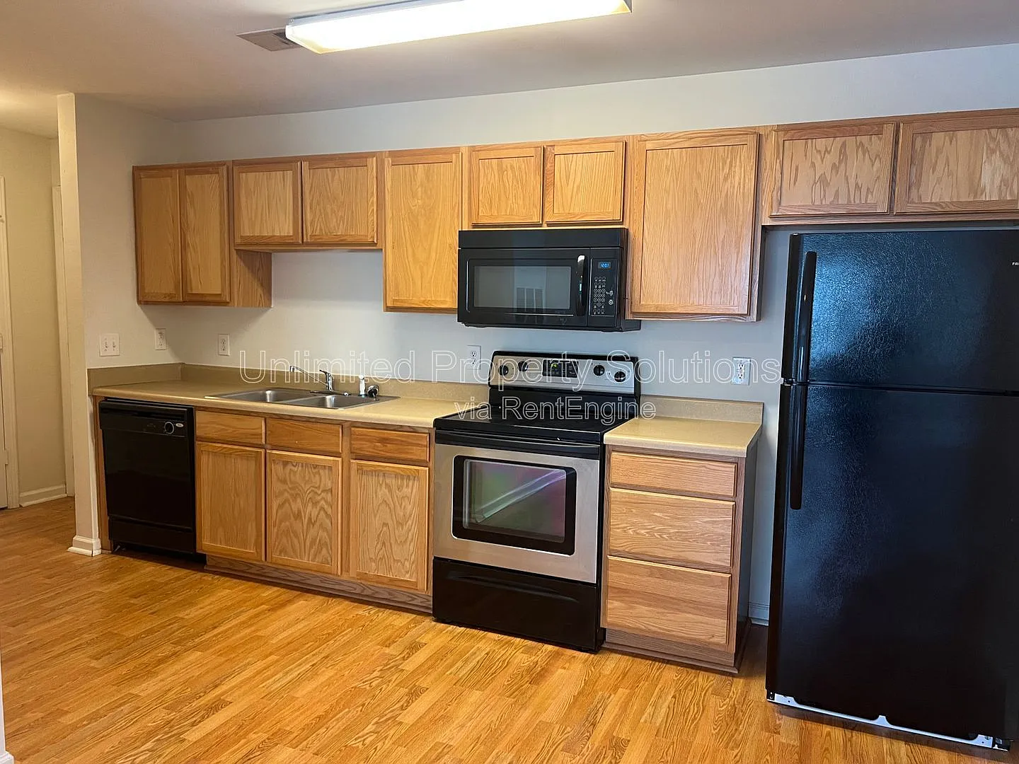 376 S Kerr Ave — Photo 3