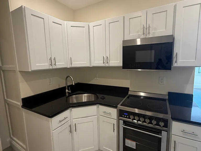 13 Haviland St #1 — Photo 3