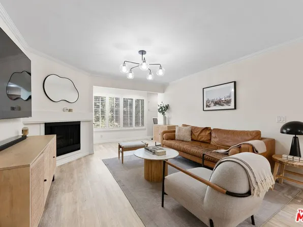 5515 Canoga Ave APT 220, Woodland Hills, CA 91367
