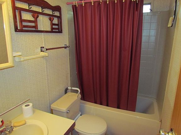 3rd image of 6150 NW 81st Pl