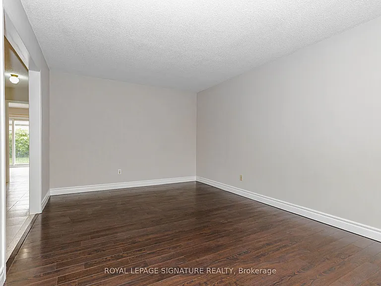 101 Hullrick Dr — Photo 6