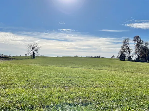 16-3 Penns Chapel Rd, Bowling Green, KY 42101