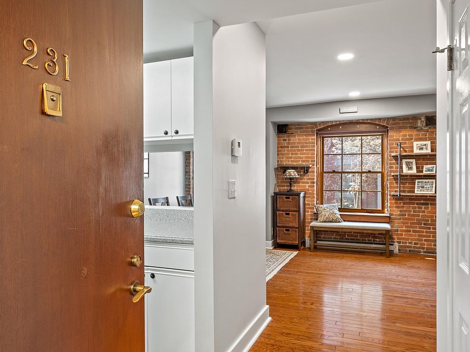 555 S Water St APT 231, Providence, RI 02903 Zillow