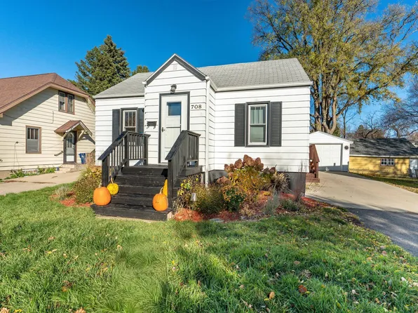 708 Spruce St, Fergus Falls, MN 56537