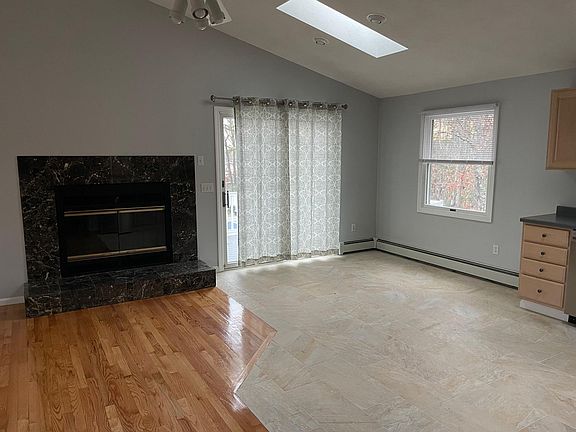 5th image of 20 N Elmore Ave