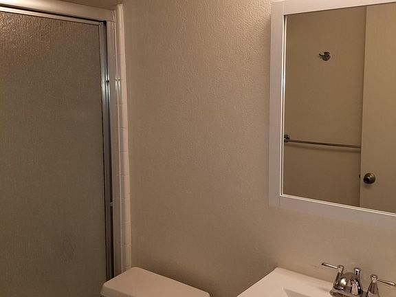 3rd image of 718 S 7th Ave #107