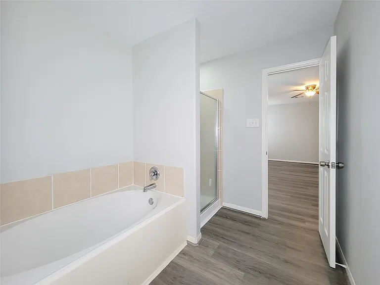3602 Zephyr Glen Way — Photo 24
