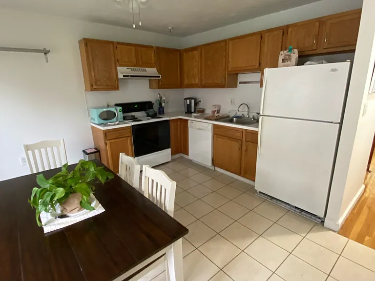 20 Hanson St #1 — Photo 7