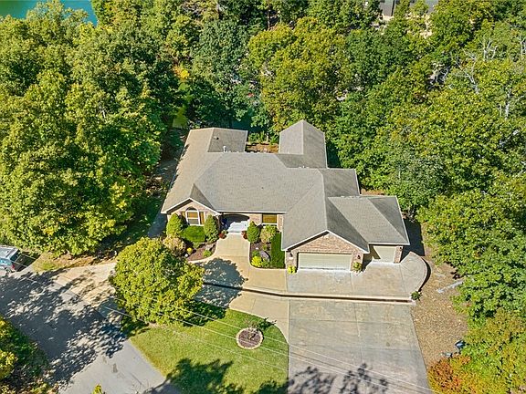 5th image of 1 Uffington Cir