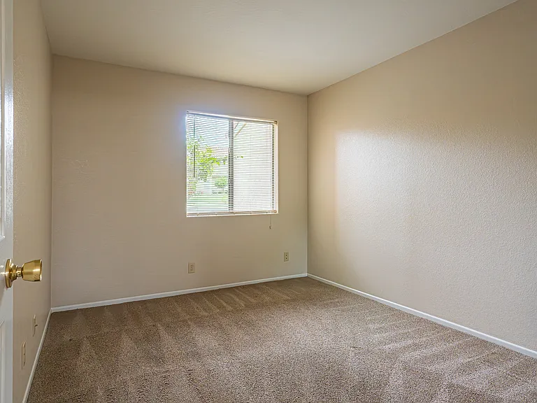 450 Tava Ln — Photo 24