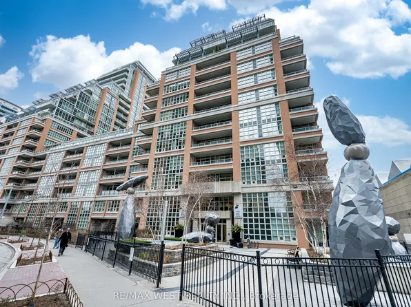 85 E Liberty St #501, Toronto, ON M6K 0A2