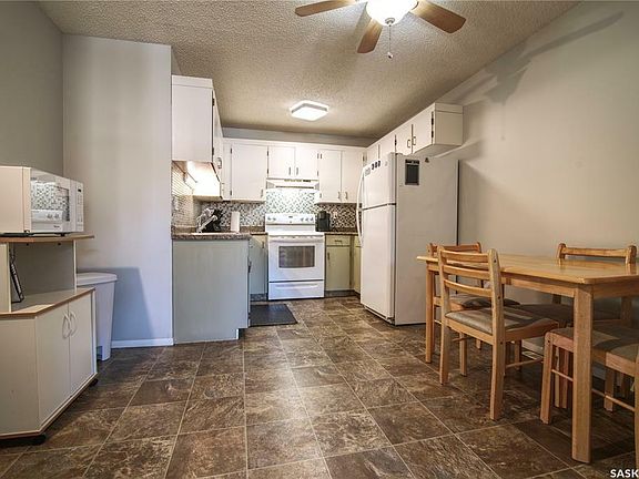5th image of 86 Cedar Meadow Dr
