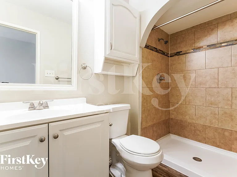 1316 Royal Oak Dr — Photo 12