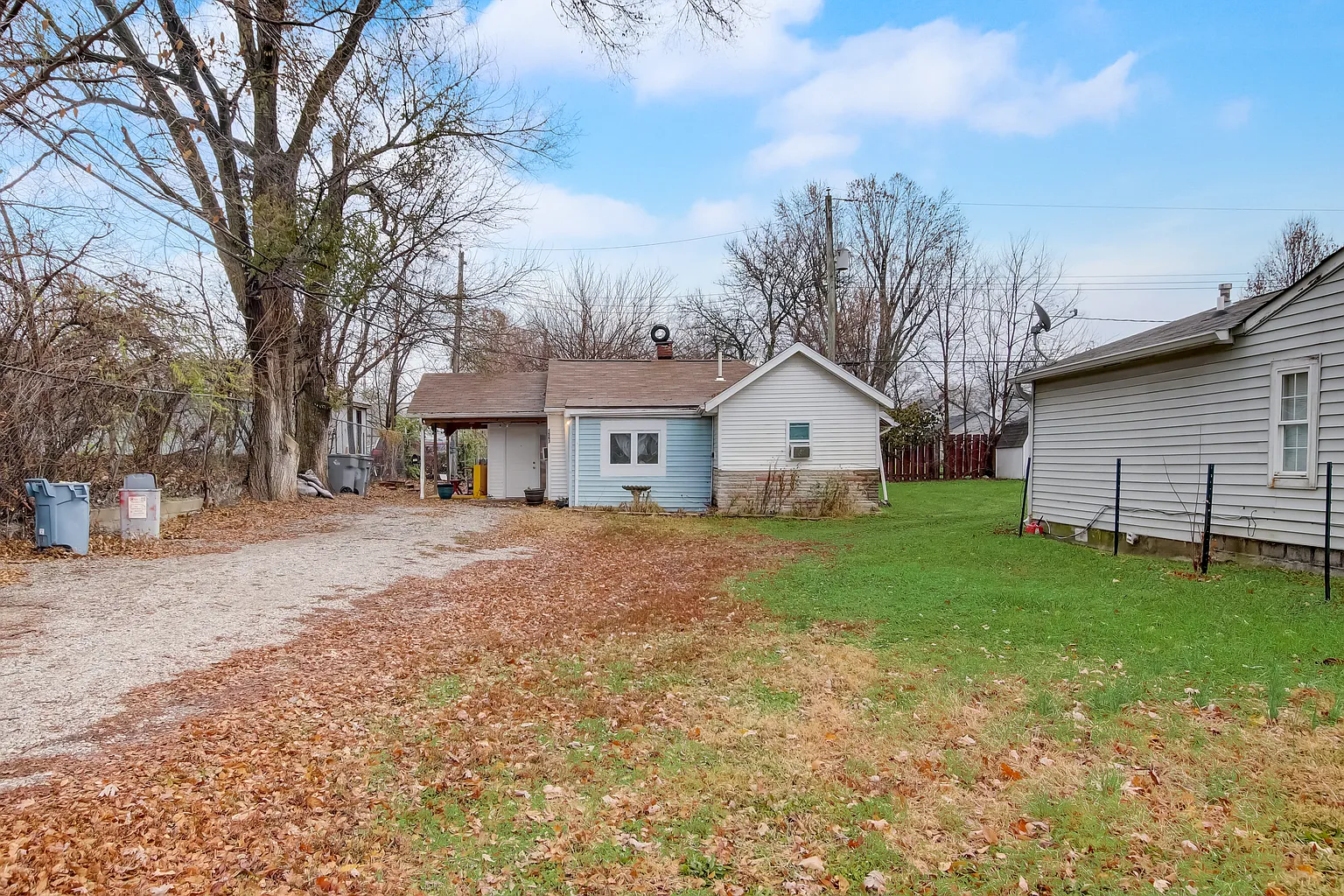 1563 N Livingston Ave photo 1